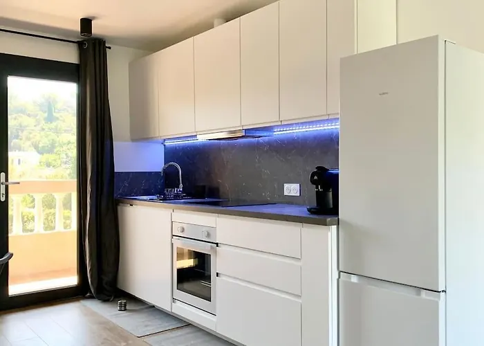 Apartmán Escapade Mediterraneenne Au Coeur De St-raphael *