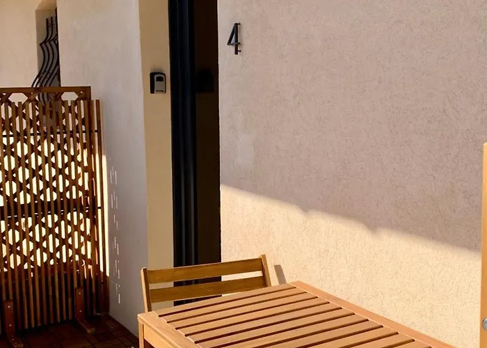 Escapade Mediterraneenne Au Coeur De St-raphael Saint-Raphaël