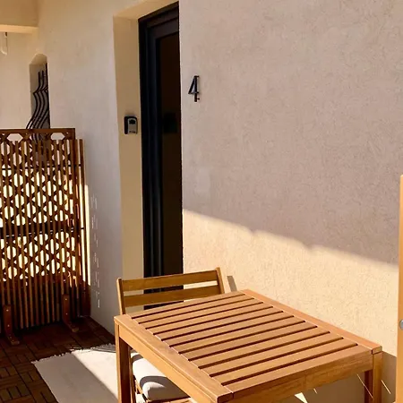 Escapade Mediterraneenne Au Coeur De St-raphael Сен-Рафаэль