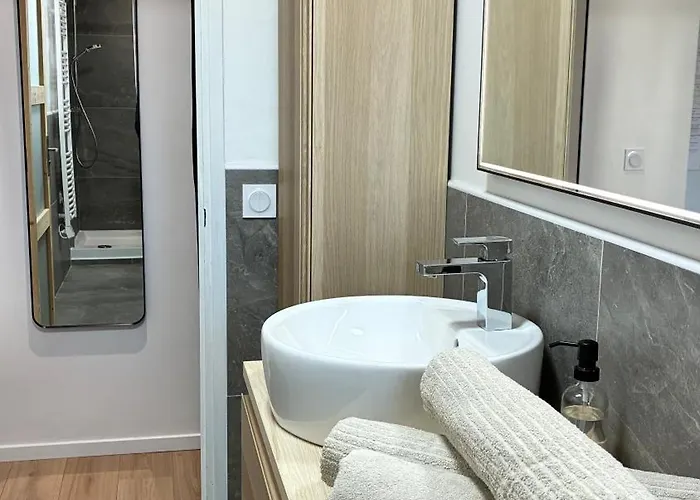 Escapade Mediterraneenne Au Coeur De St-raphael *